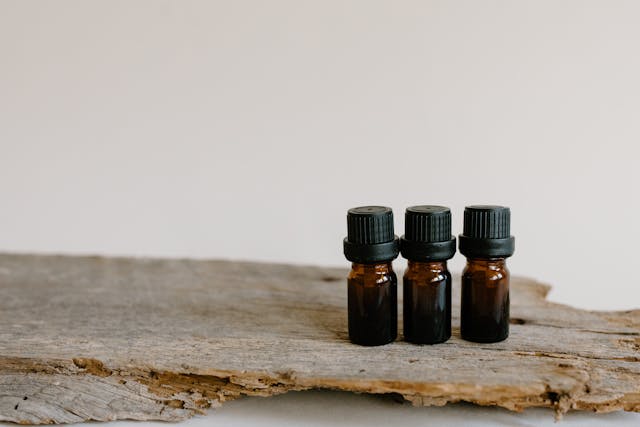 peppermint oil in small bottles for peppermint ant spray